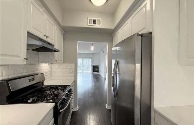 3401 S Bentley Avenue - 3401 South Bentley Avenue, Los Angeles, CA 90034