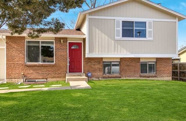 2639 S Dillon St - 2639 South Dillon Street, Aurora, CO 80014