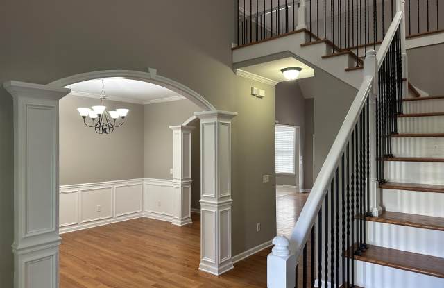 8762 Mckenzie Farm Drive Gallery 2