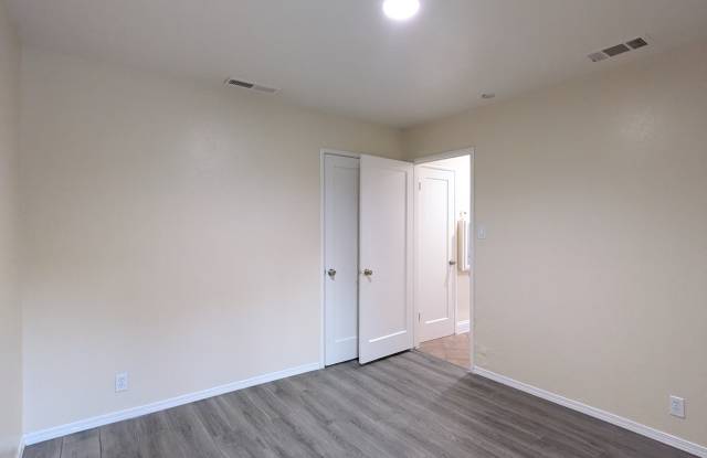 1095 N 4th St Unit 2 Gallery 4