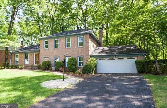 2411 Sweetbay Lane Gallery 2