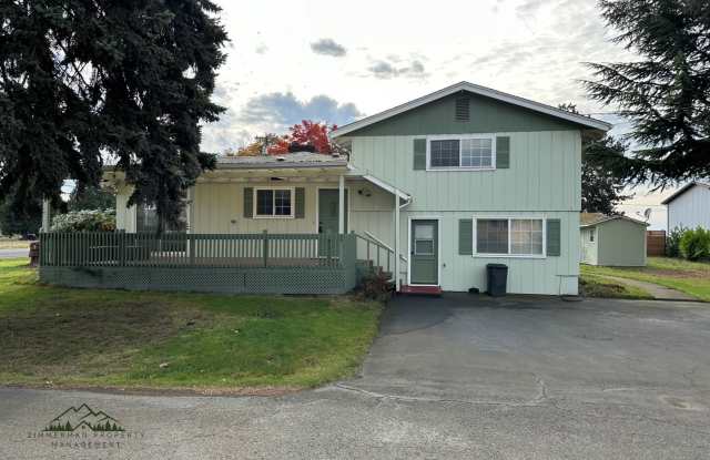 Coburg Beauty!! Renovated 3-bedroom, 2- bathroom photos photos