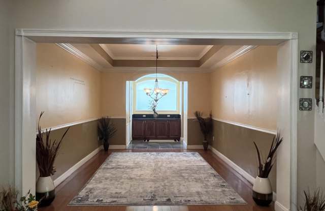 2621 DANFORTH Terrace Gallery 4