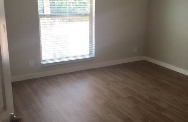 2215 E 51ST Gallery 2