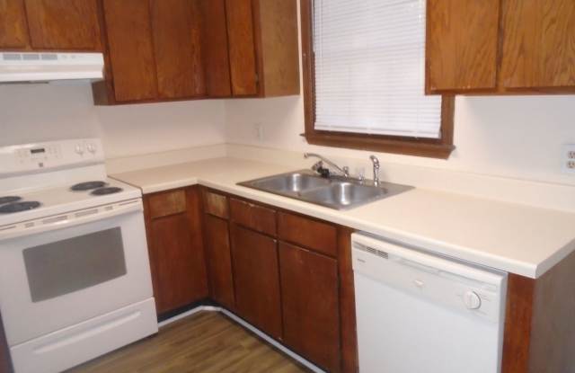 1256 Sweetpine Dr Gallery 4