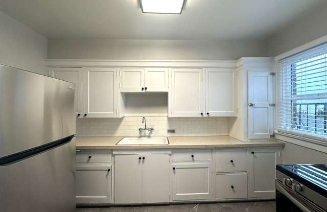 Belmont - 13 Unit photos photos Belmont - 13 Unit photos photos