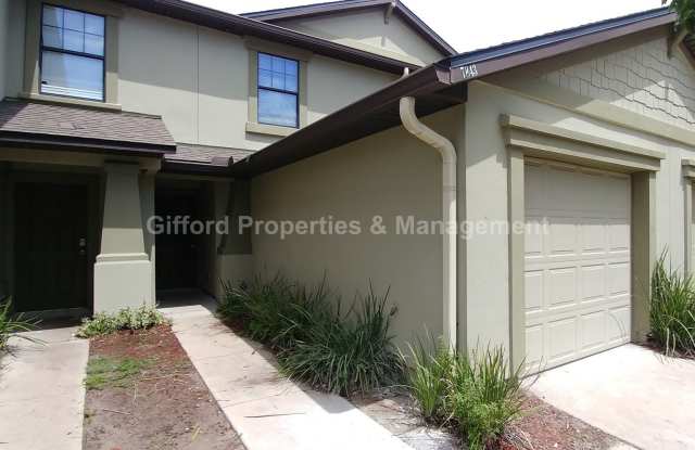 Updated 2BR/2.5BA Timothy's Landing Townhome - 7843 Playschool Lane, Jacksonville, FL 32210