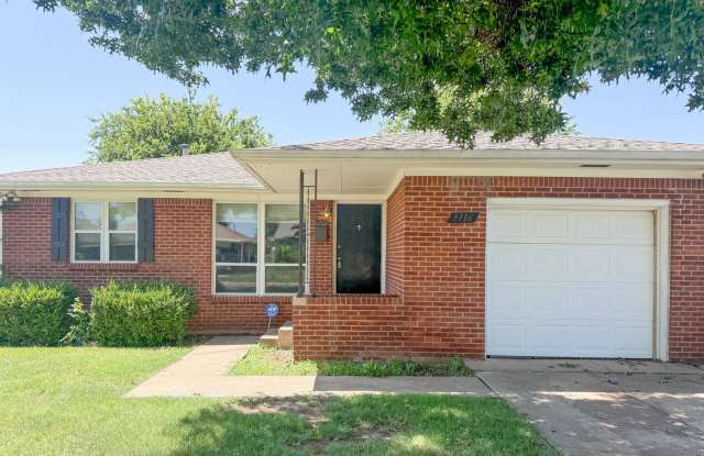 3116 NW 65th St | Hardwood Floors + Sunroom | NW OKC photos photos