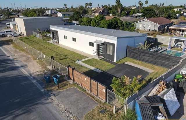 711 South Shore photos photos