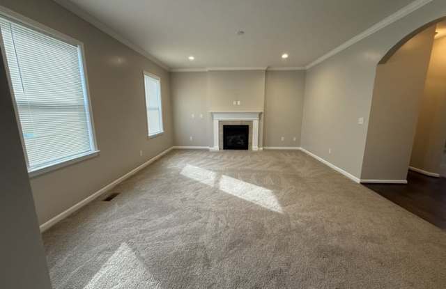 2384 Oakview Court photos photos