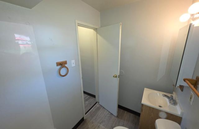 510 East Pittsburgh McKeesport Boulevard - 7 photos photos