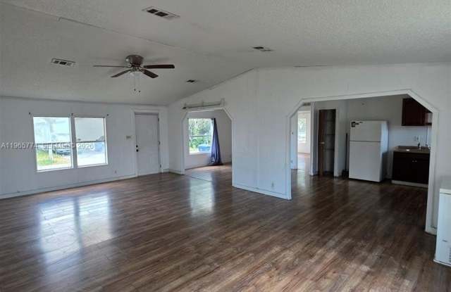 19800 SW 180th Ave photos photos