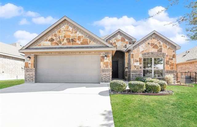 212 Old Spanish Trail - 212 Old Spanish Trail, Waxahachie, TX 75167