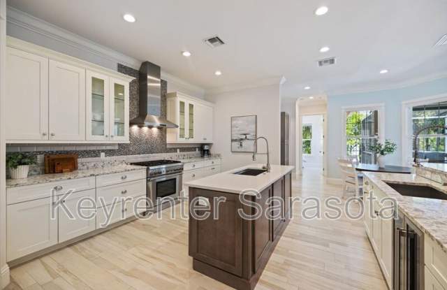 3919 Roberts Point Rd - 3919 Roberts Point Road, Siesta Key, FL 34242