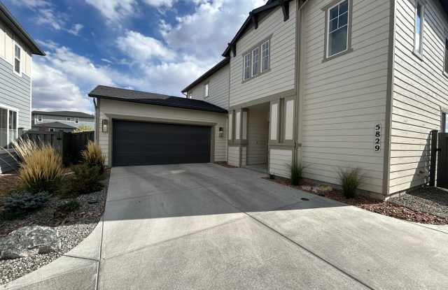 Newer, 3 Bedroom Pathway Home Gallery 4