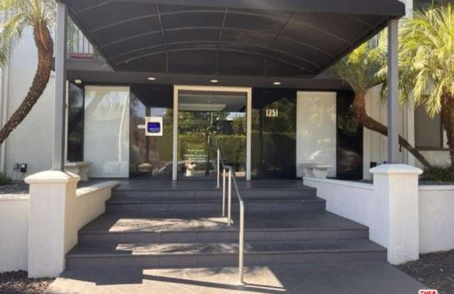 1351 N CRESCENT HEIGHTS Gallery 2