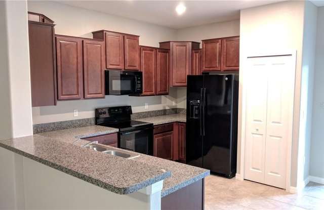 12920 UTOPIA GARDENS WAY Gallery 4