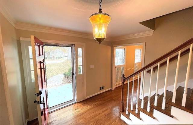 1150 Falstaff Drive Gallery 4