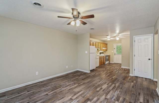 2318 Boyds Creek Highway - 2318 Boyds Creek Highway, Sevier County, TN 37876