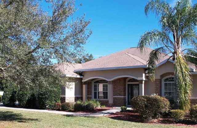 3877 SE 43rd Cir Gallery 1