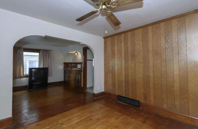 Welcome Home: Stunning 3-Bedroom Single-Family Residence Gallery 4