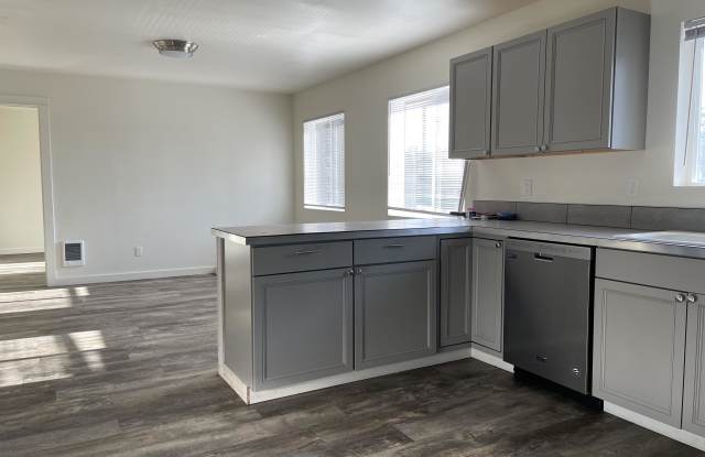 324 S Asbury St. Apt 1 - 324 South Asbury Street, Moscow, ID 83843