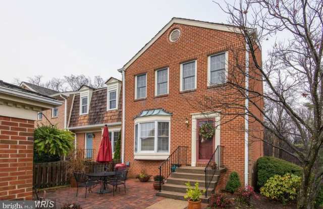 2912 OAKBOROUGH SQUARE Gallery 4