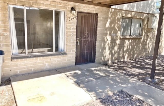 2149 South Winstel Avenue - 2149 South Winstel Avenue, Tucson, AZ 85713