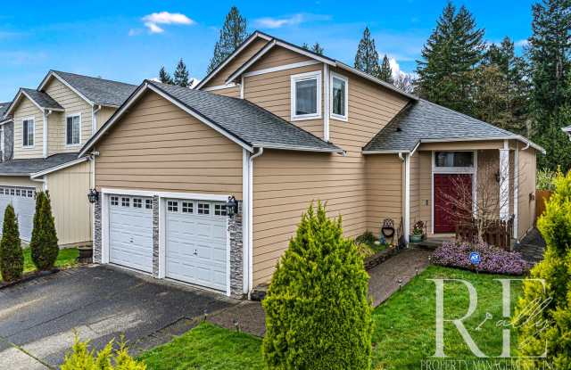 Peaceful Retreat Near JBLM | Spacious 3BR Home with Woodland Views photos photos