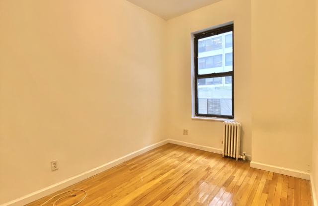 413 East 70th Street Gallery 4