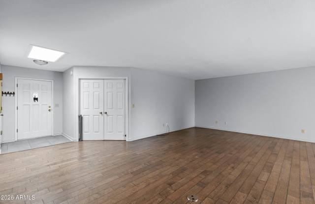8185 E Del Caverna Drive Gallery 4