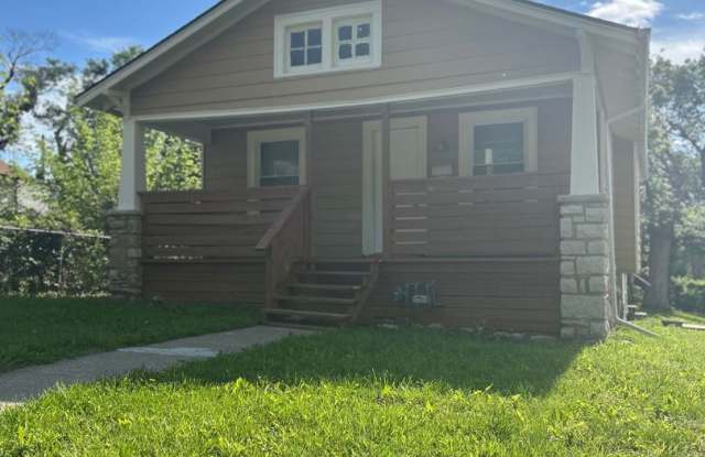 Coming Soon!! 2 Bed 1 Bath House!! $1063.00 photos photos