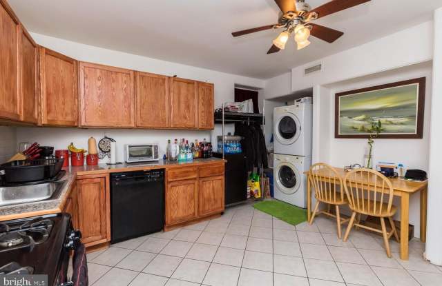 535 E GIRARD AVENUE photos photos
