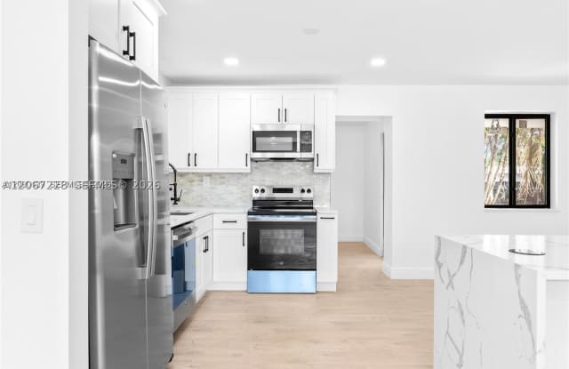 14171 SW 37th Ct Gallery 2
