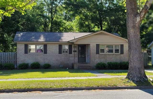 3 Bedroom brick home downtown Wilmington photos photos