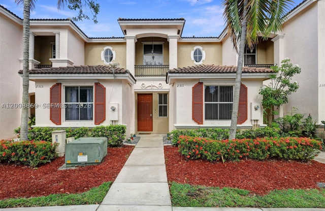 2311 NE 42nd Cir Gallery 1