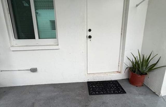 Charming 1 bed, 1 bath suite for rent photos photos