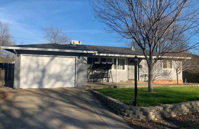 3 Bedroom, 2 bath home in Chico, Just off the Esplanade, Excellent Location, Large Backyard photos photos