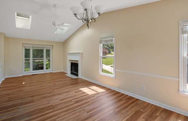 Remodeled Home in The Village at Avery's Creek Gallery 4