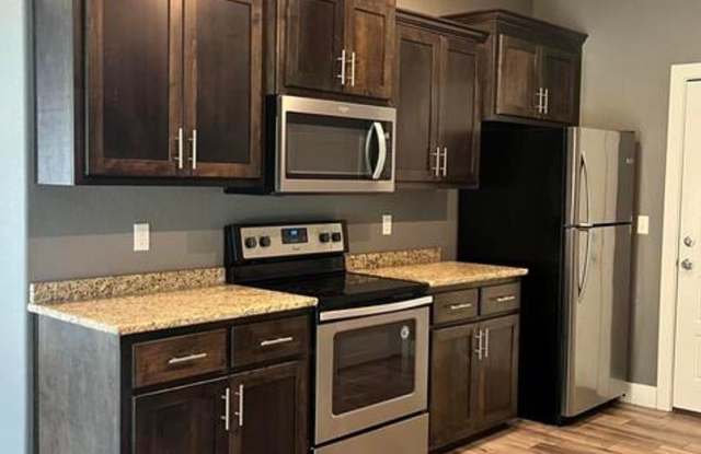 4 Bedroom 2.5 Bathroom Duplex Gallery 4