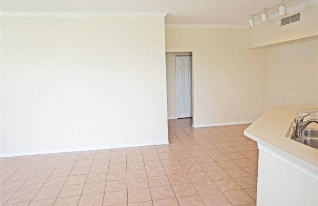 9850 LAKE CHASE ISLAND WAY Gallery 4