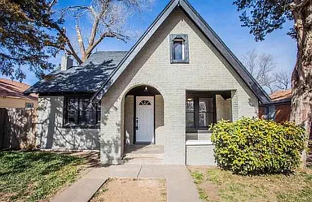 Near Tech and Hospitals! Beautiful 2-Story 4/2 with Luxury Updates! photos photos