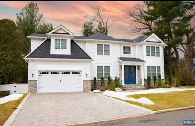 20 Evans Road - 20 Evans Road, Cresskill, NJ 07626
