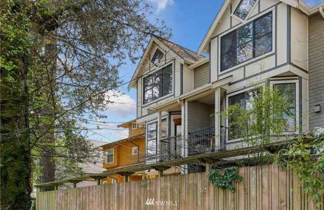 3bd/3.5ba Townhouse on Capitol Hill - 1531 18th Avenue, Seattle, WA 98122