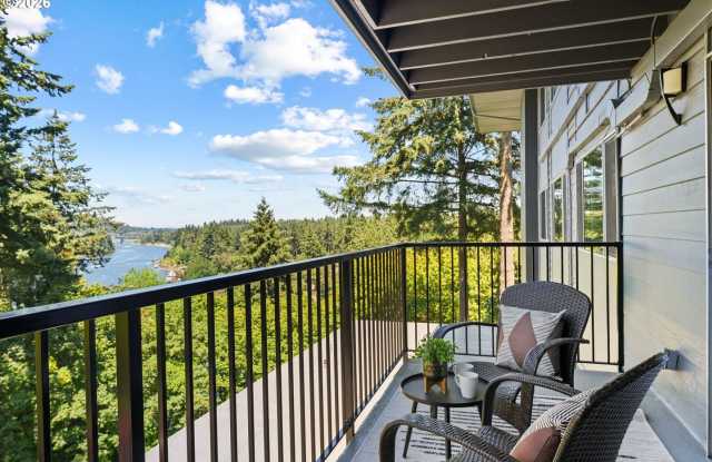 Luxury Lake Oswego 3-Bedroom Riverfront Condo with Panoramic River Views, Pools & Fitness Center photos photos