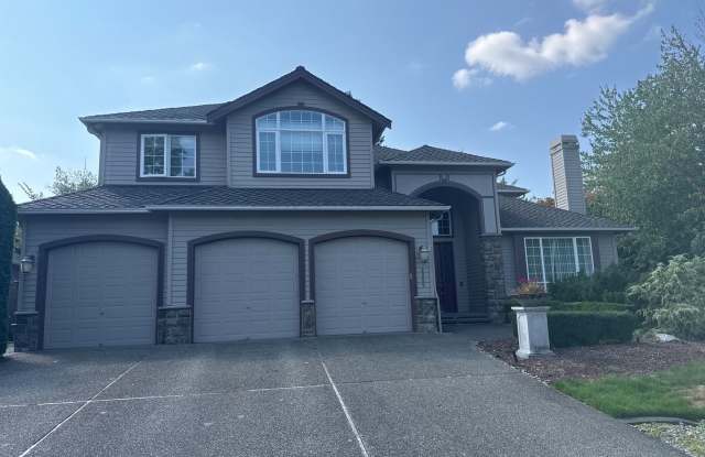 Exceptional 3 Bed, 2.5 bath in Sammamish with Den photos photos