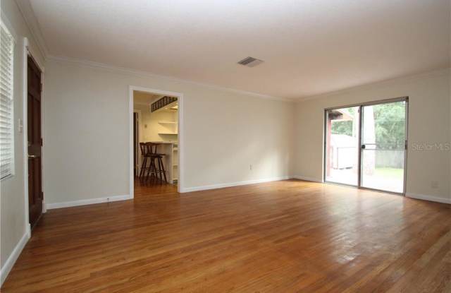 1757 DOUGLAS AVENUE Gallery 4