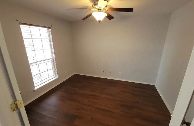 Room in 3 Bedroom Home in San Antonio Gallery 4