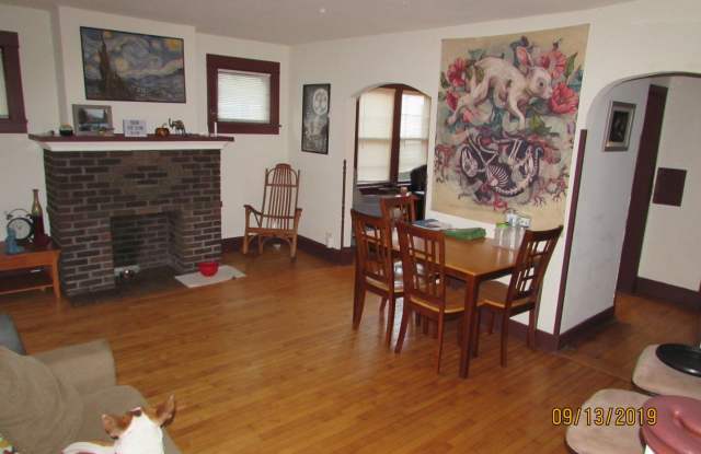 /Charming 3BR Near Downtown Madison - Available 8/15/2027 Gallery 4