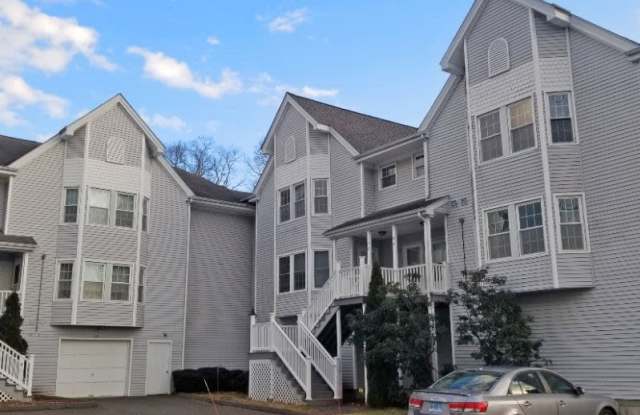 54 Greenview Ln - 54 Greenview Lane, Milford city, CT 06461